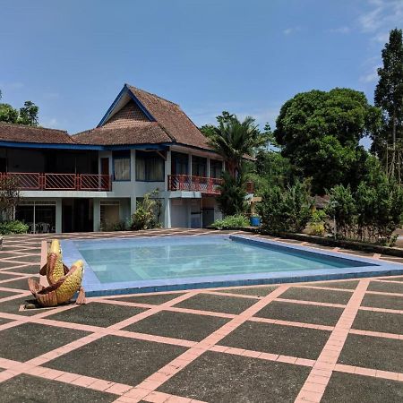 Oyo 1924 Hotel Rafflesia Sukabumi Exterior foto