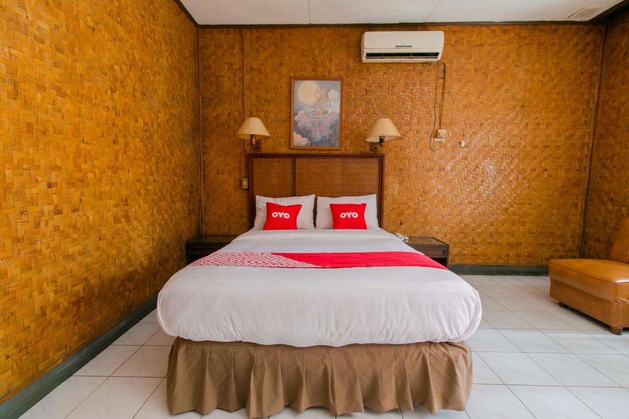Oyo 1924 Hotel Rafflesia Sukabumi Exterior foto